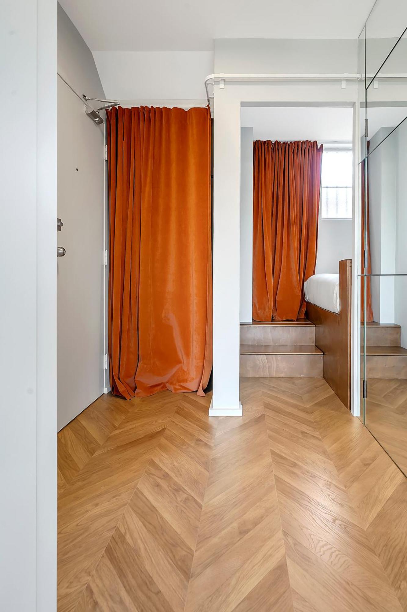 Aquarius - Luxe Inner Abode Apartment